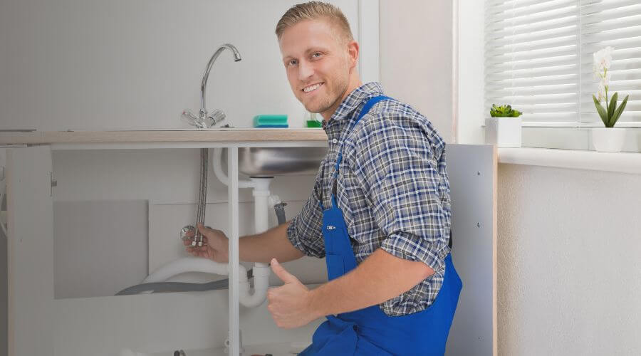 Expert burst pipe repair services in Hurley, SD